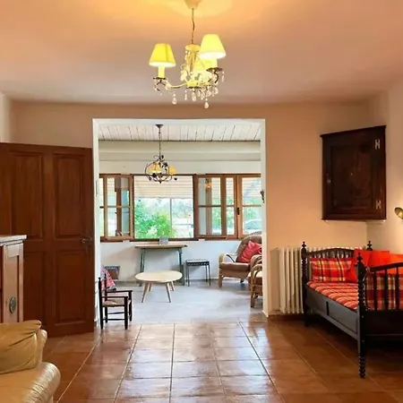 Vila Spacieuse Avec Piscine A Saint-Michel-d'Euzet