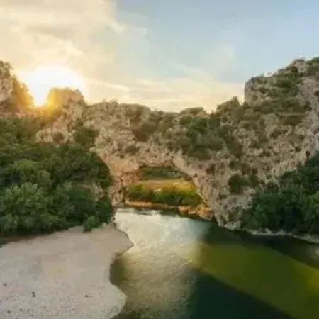 Vila Spacieuse Avec Piscine A